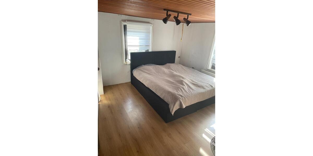 Einfamilienhaus Giesen - 5 Zimmer, 145 m&sup2;, 163.000&euro; | Angebot:26738566