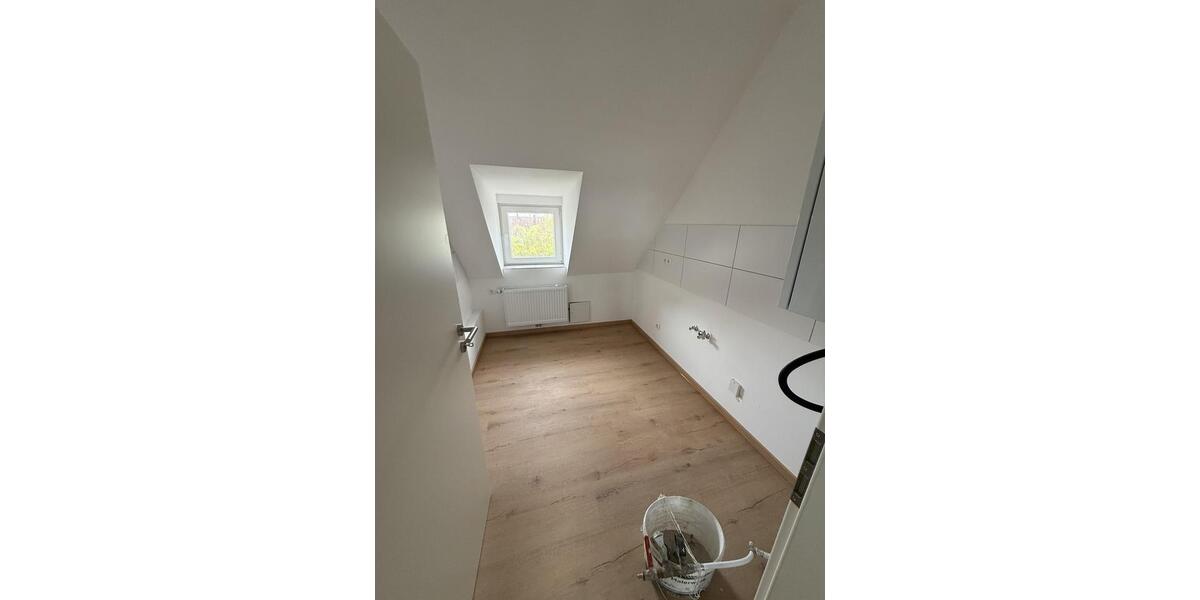 Dachgeschoßwohnung Hildesheim Himmelsthür - 3 Zimmer, 70 m&sup2;, 700&euro; | Angebot:25968346
