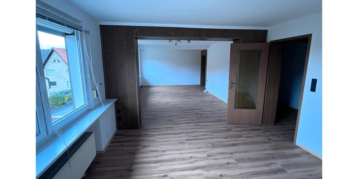Reihenhaus Delligsen - 7 Zimmer, 195 m&sup2;, 1.050&euro; | Angebot:26603333