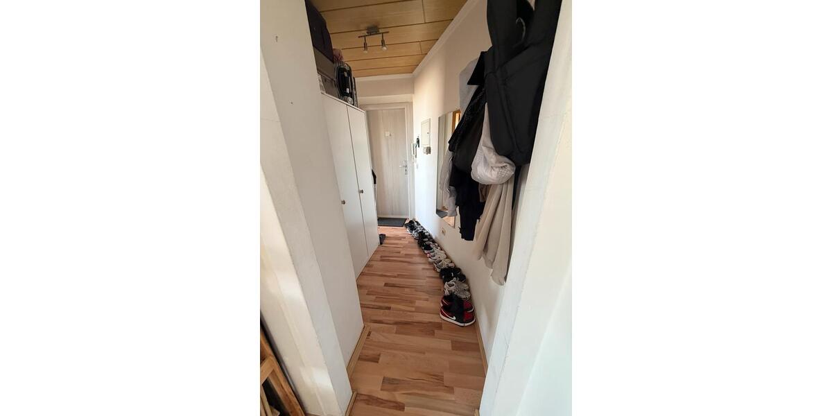 Dachgeschoßwohnung Hildesheim Himmelsthür - 1 Zimmer, 30 m&sup2;, 230&euro; | Angebot:26035202