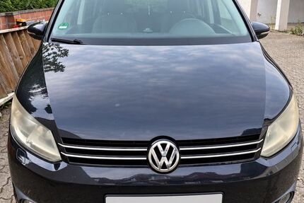 VW Touran 293.495 km 4.990 &euro; Salzgitter 38226