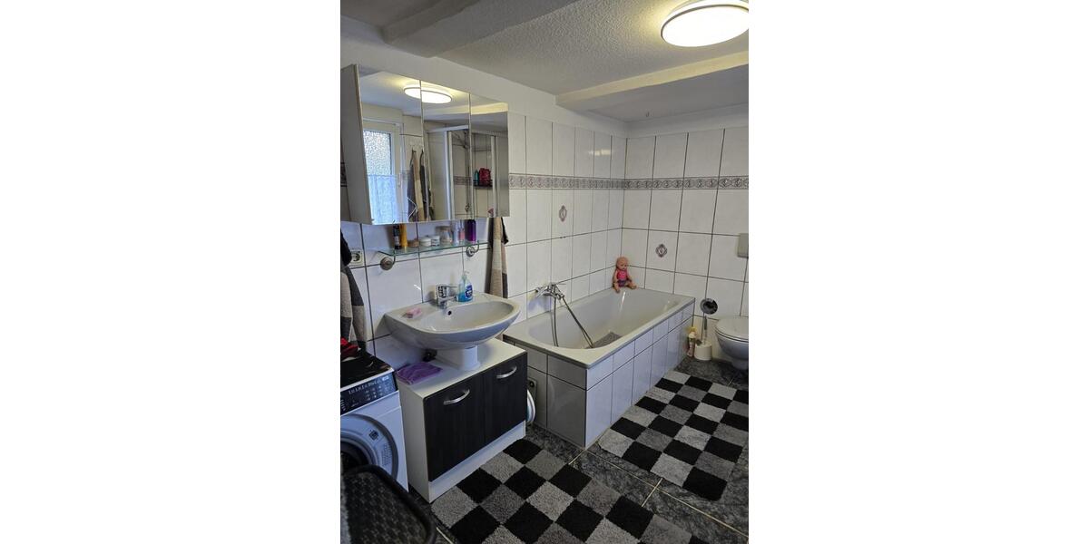 Mehrfamilienhaus, Wohnhaus Diekholzen - 8 Zimmer, 225 m&sup2;, 279.000&euro; | Angebot:25636612