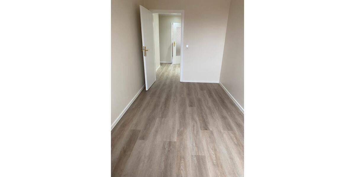 Etagenwohnung Hannover Ahlem-Badenstedt-Davenstedt - 4 Zimmer, 105 m&sup2;, 320.000&euro; | Angebot:25131585