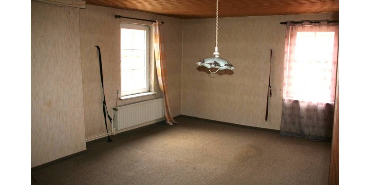 Mehrfamilienhaus, Wohnhaus Delligsen - 2 Zimmer, 500 m&sup2;, 190.000&euro; | Angebot:26036937