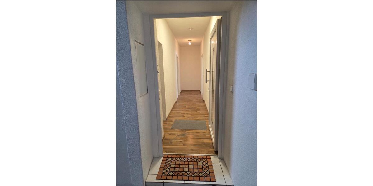 Etagenwohnung Ilsede - 3 Zimmer, 65 m&sup2;, 690&euro; | Angebot:25867757