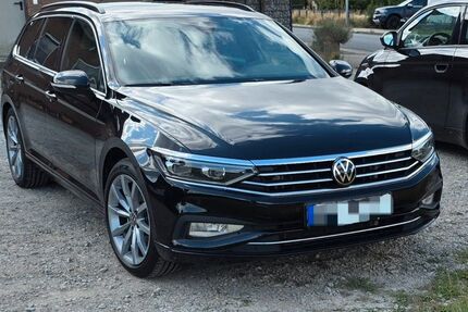 VW Passat Variant 137.500 km 21.999 &euro; Giesen 31180