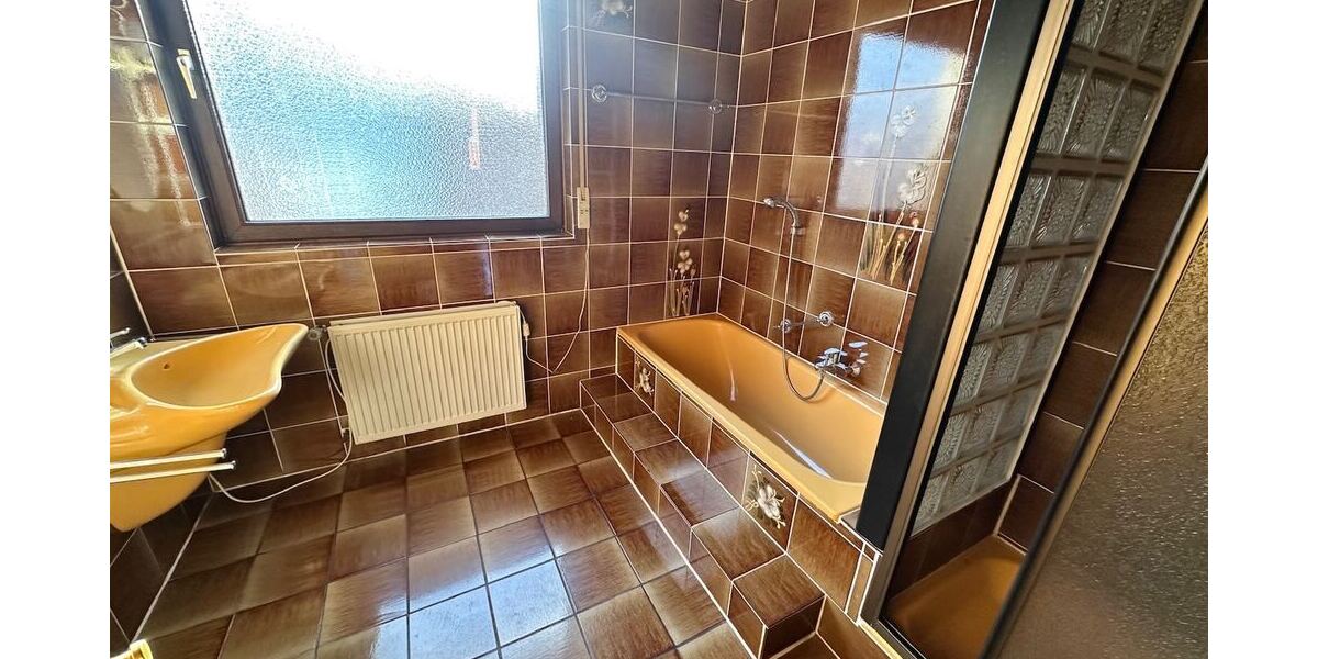 Großzügiges Wohnen mit tollem Weitblick - Einfamilienhaus Bad Salzdetfurth | Angebot:23688008