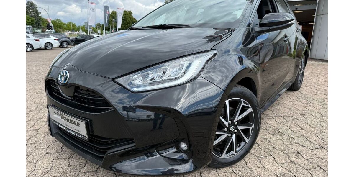 Toyota Yaris 26.600 km 19.990 &euro; Hildesheim 31137