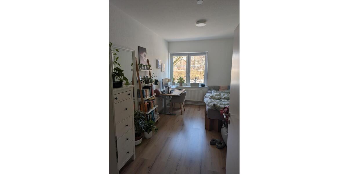 Etagenwohnung Hannover - 4 Zimmer, 120 m&sup2;, 1.790&euro; | Angebot:25808161