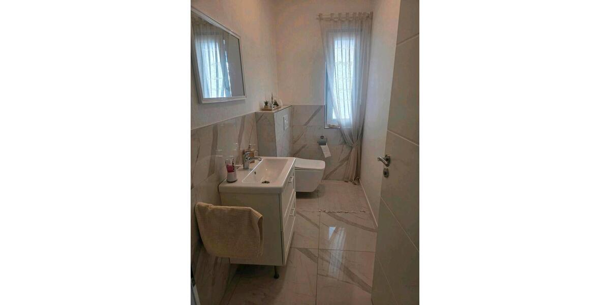 Einfamilienhaus Giesen - 7 Zimmer, 237 m&sup2;, 669.000&euro; | Angebot:26003769