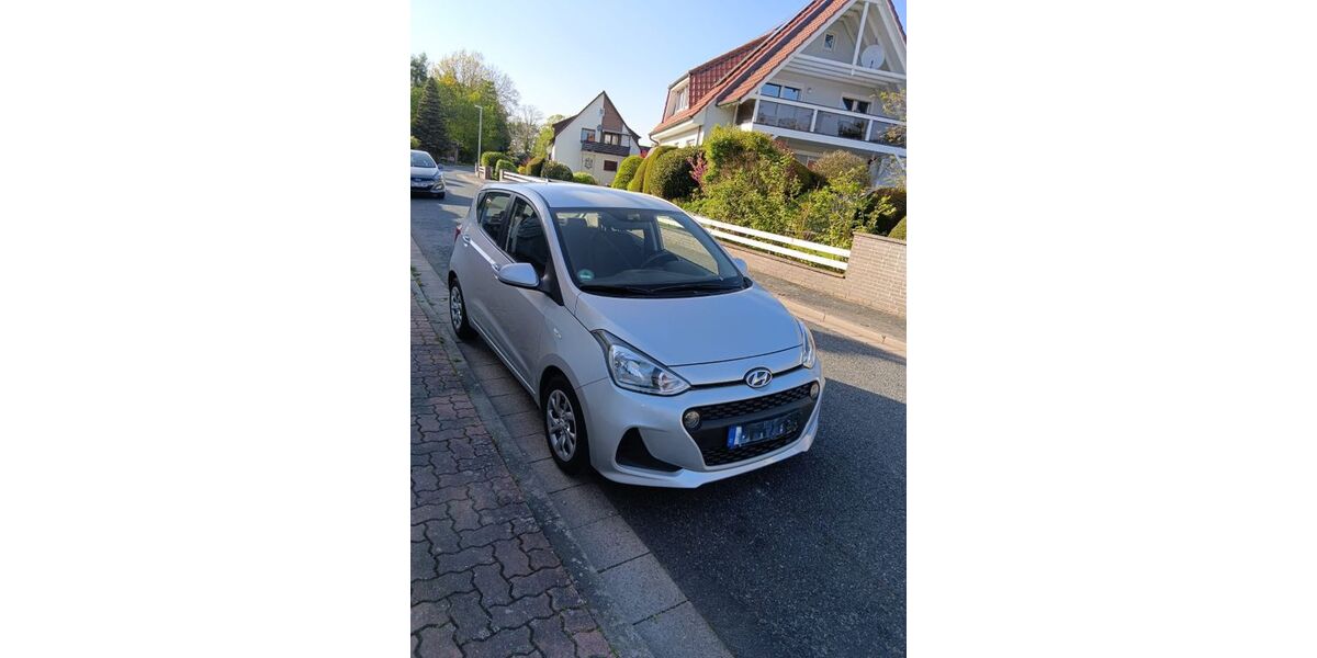 Hyundai i10 26.979 km 8.900 &euro; Sarstedt 31157