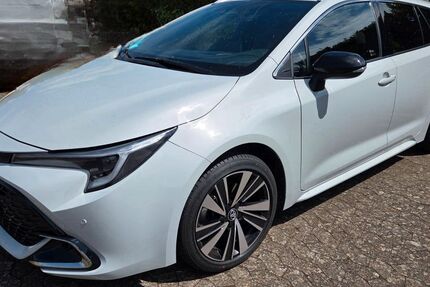 Toyota Corolla 9.115 km 32.900 &euro; Peine 31228