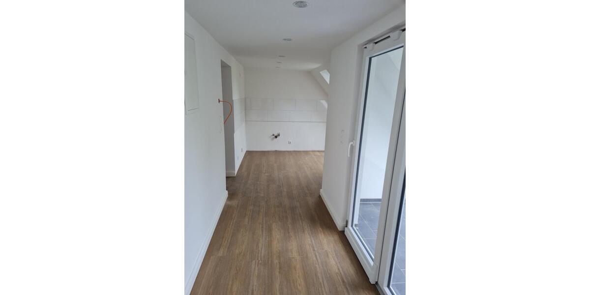 Dachgeschoßwohnung Ilsede - 3 Zimmer, 85 m&sup2;, 850&euro; | Angebot:24507707