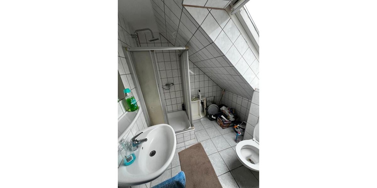 Dachgeschoßwohnung Salzgitter Ortschaft Nord - 8 Zimmer, 130 m&sup2;, 1.100&euro; | Angebot:26536399
