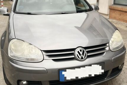 VW Golf 151.000 km 3.750 &euro; Peine 31228