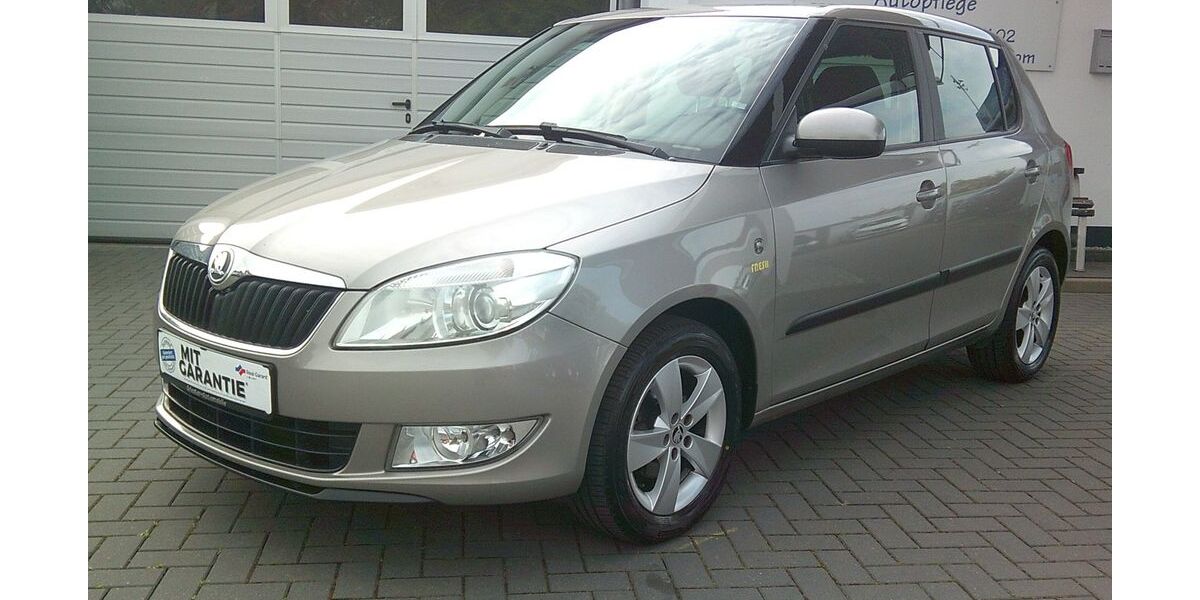 Skoda Fabia 128.000 km 5.999 &euro; Gronau (Leine) OT Brüggen 31028