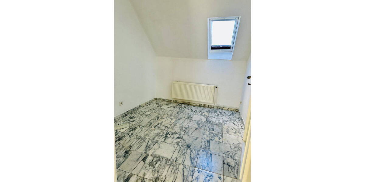 Etagenwohnung Springe - 3 Zimmer, 73 m&sup2;, 930&euro; | Angebot:26027028