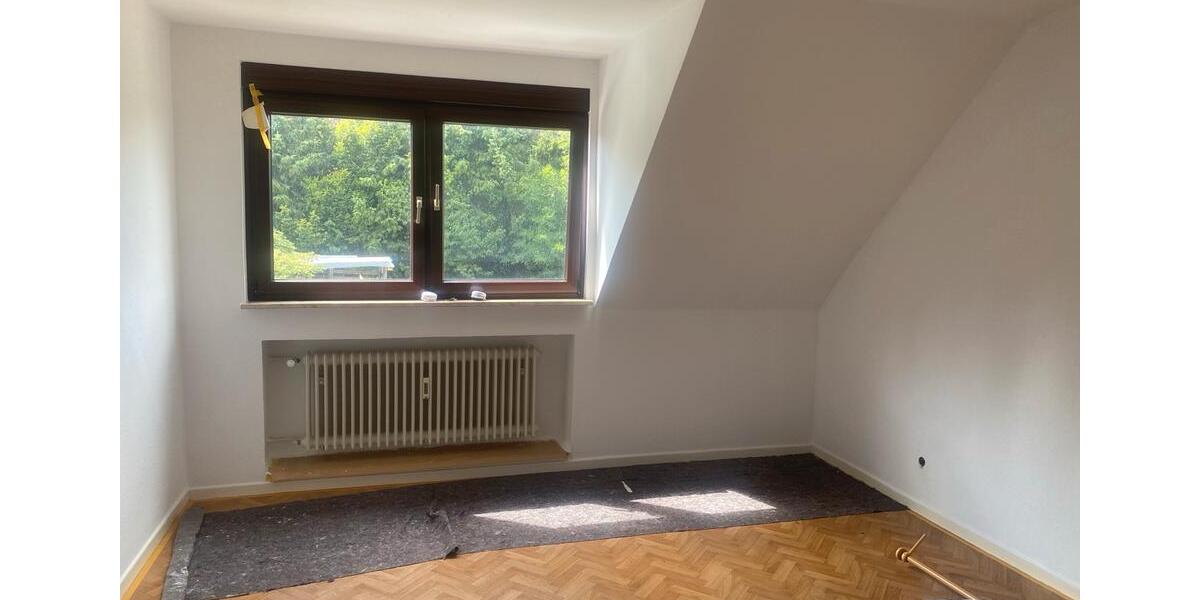 Dachgeschoßwohnung Hildesheim Itzum-Marienburg - 3 Zimmer, 86 m&sup2;, 860&euro; | Angebot:26644686