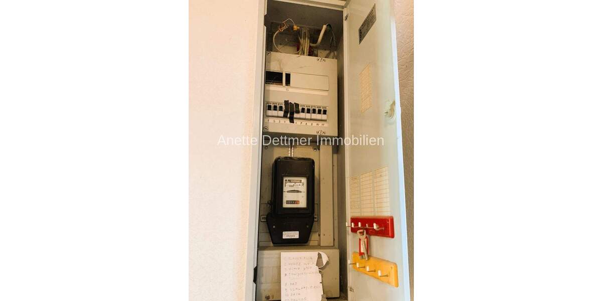 Einfamilienhaus Delligsen / Varrigsen Varrigsen - 7 Zimmer, 215 m&sup2;, 98.000&euro; | Angebot:25695289