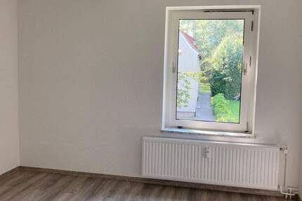 Wohnung Salzgitter Lebenstedt - 3 Zimmer, 57 m&sup2;, 335&euro; | Angebot:25927775