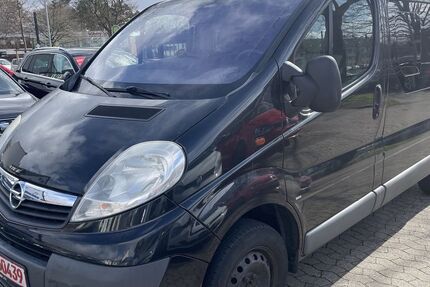 Opel Vivaro 182.729 km 9.590 &euro; Hannover 30419