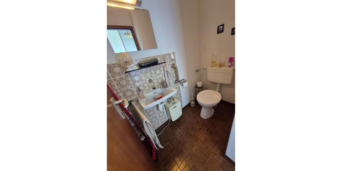 Mehrfamilienhaus, Wohnhaus Bad Salzdetfurth - 9 Zimmer, 160 m&sup2;, 260.000&euro; | Angebot:27203170