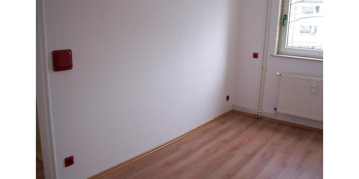 Gewerbeobjekt Salzgitter - 3 Zimmer, 60 m&sup2;, 450&euro; | Angebot:26021710