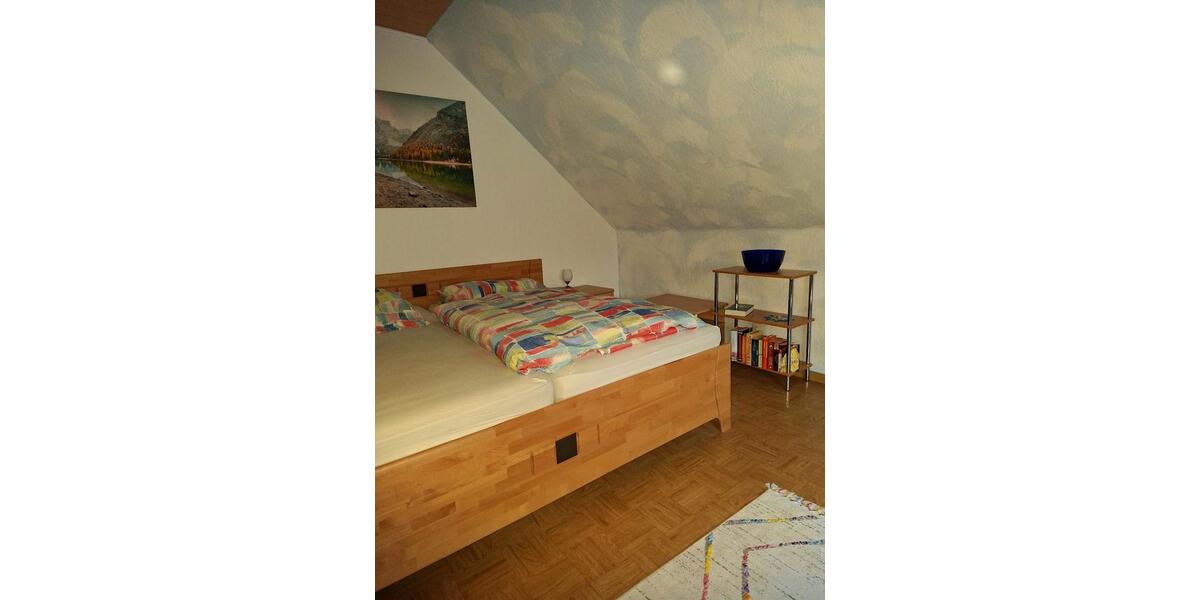 Dachgeschoßwohnung Sarstedt - 4 Zimmer, 86 m&sup2;, 50&euro; | Angebot:24408482