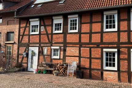 Haus Harsum - 6 Zimmer, 195 m&sup2;, 255.000&euro; | Angebot:25445475