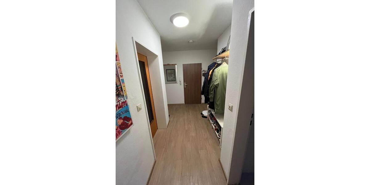 Etagenwohnung Laatzen - 3 Zimmer, 85 m&sup2;, 900&euro; | Angebot:26026590