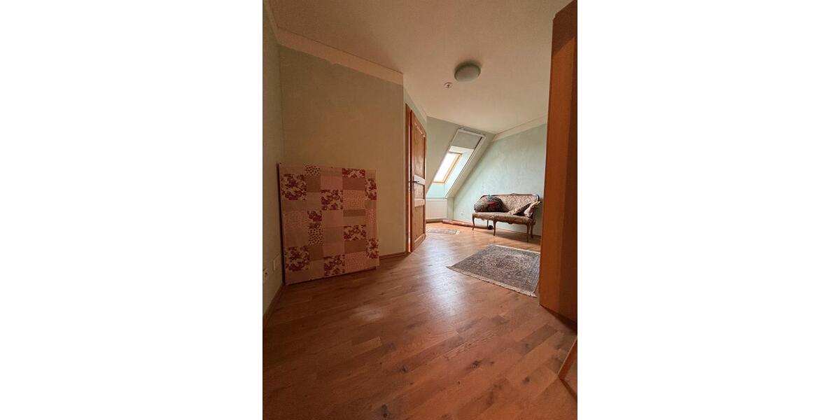 Dachgeschoßwohnung Bockenem - 3 Zimmer, 94 m&sup2;, 795&euro; | Angebot:25048536