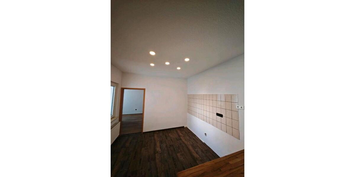 Etagenwohnung Hannover Linden-Limmer - 4 Zimmer, 90 m&sup2;, 1.100&euro; | Angebot:26682916