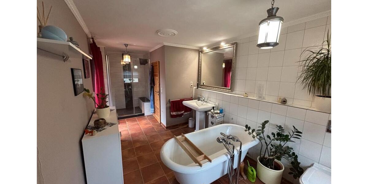 Doppelhaushälfte Lengede - 7 Zimmer, 150 m&sup2;, 275.000&euro; | Angebot:24314511