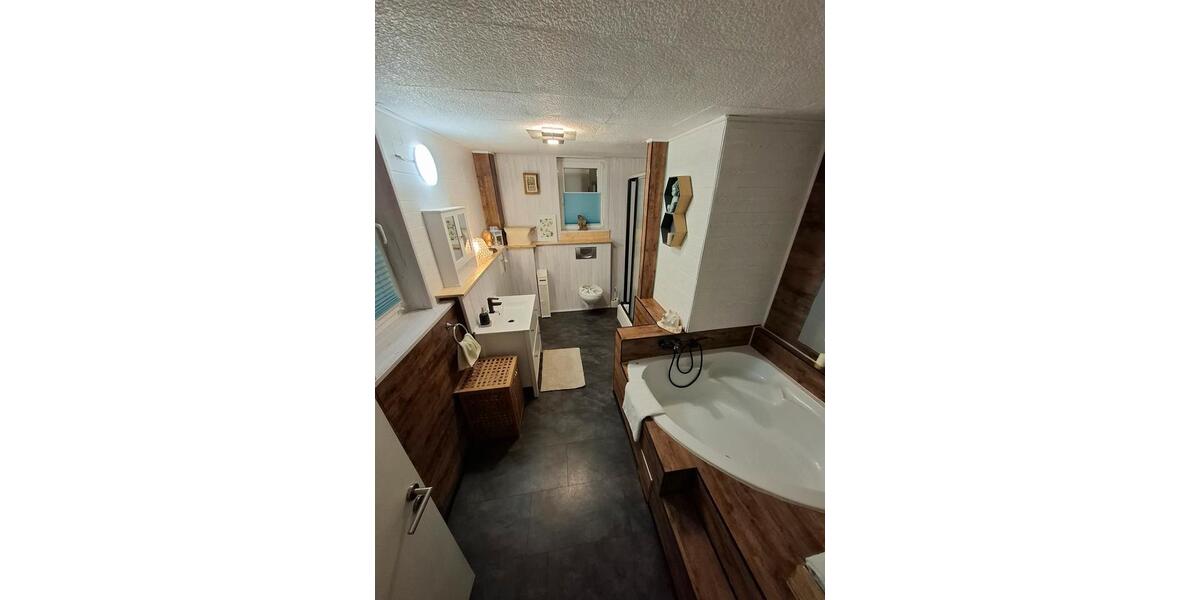 Einfamilienhaus Elze - 4.5 Zimmer, 250 m&sup2;, 169.000&euro; | Angebot:25282147