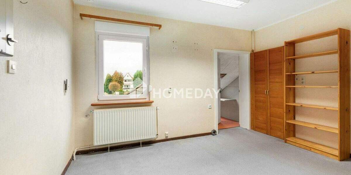 Einfamilienhaus Elze Esbeck - 8 Zimmer, 260 m&sup2;, 349.500&euro; | Angebot:25846119