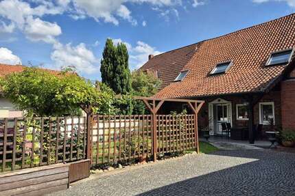Haus Uetze - 4 Zimmer, 148 m&sup2;, 339.000&euro; | Angebot:24902952