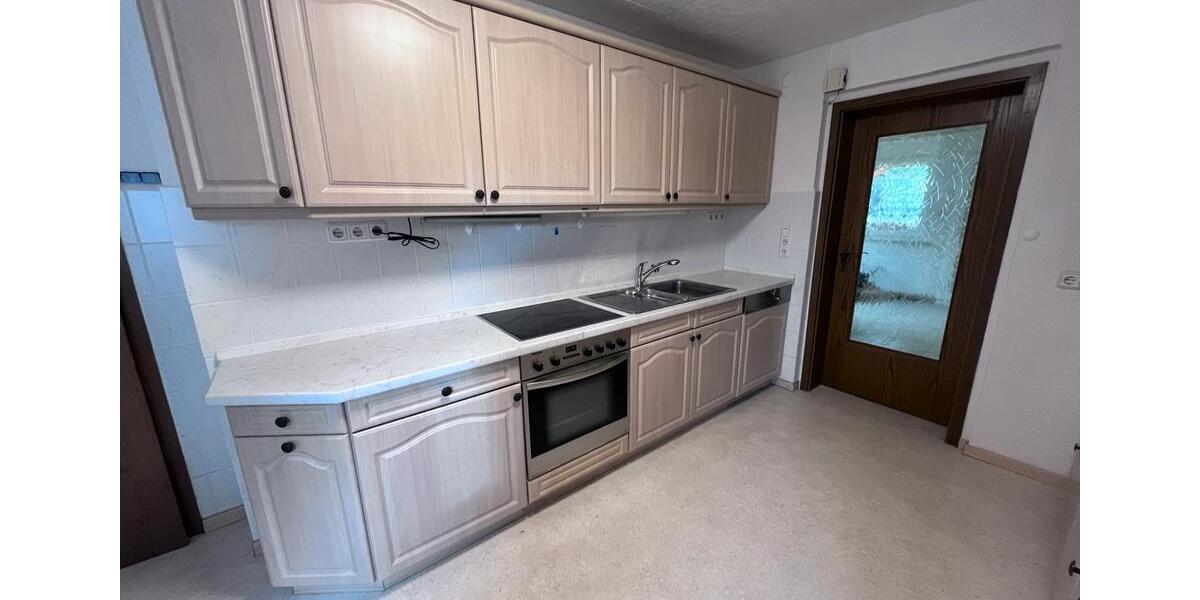 Reihenhaus Delligsen - 7 Zimmer, 195 m&sup2;, 1.050&euro; | Angebot:26603333