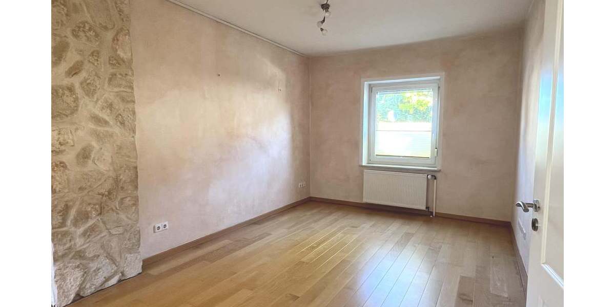 Viel Freiraum für Ihre Ideen - Mehrfamilienhaus, Wohnhaus Hildesheim Himmelsthür | Angebot:25646005