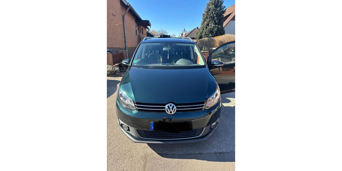 VW Touran 226.400 km 9.300 &euro; Elze 31008