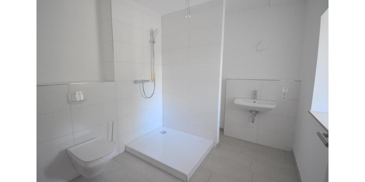 Etagenwohnung Hildesheim Bockfeld - 4 Zimmer, 125 m&sup2;, 1.500&euro; | Angebot:25790278