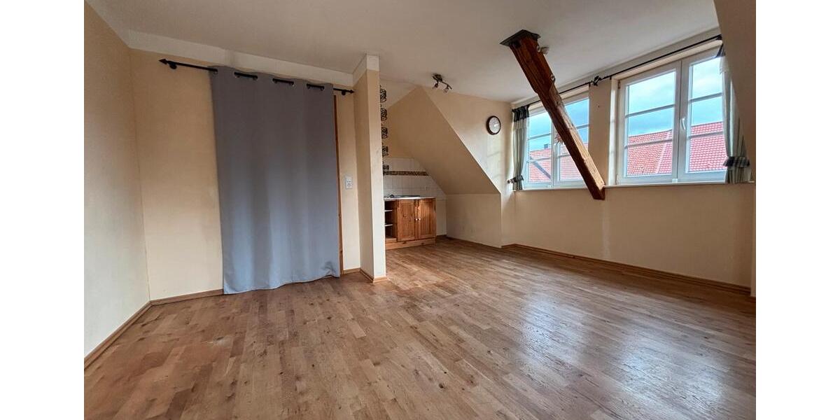 Dachgeschoßwohnung Bockenem - 3 Zimmer, 94 m&sup2;, 795&euro; | Angebot:25048536