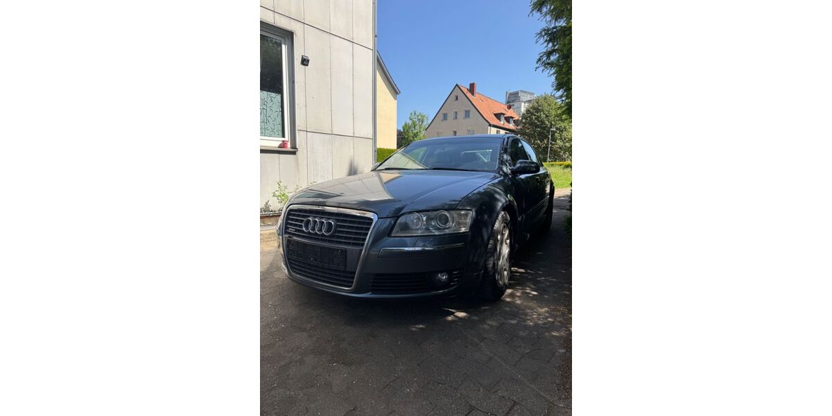 Audi A8 330.000 km 2.500 &euro; Gronau 31028