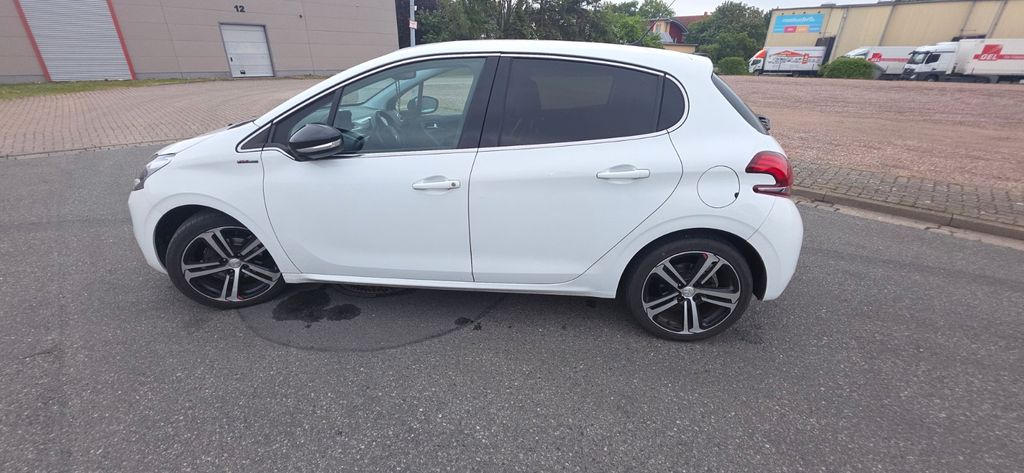 Peugeot 208 191.000 km 6.200 &euro; Sehnde 31319