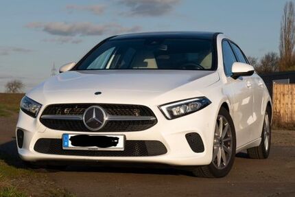 Mercedes-Benz A 200 49.000 km 22.990 &euro; Borsum 31177