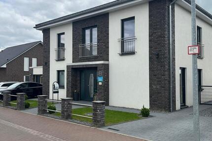 Haus Hohenhameln - 7 Zimmer, 211 m&sup2;, 733.000&euro; | Angebot:25976891