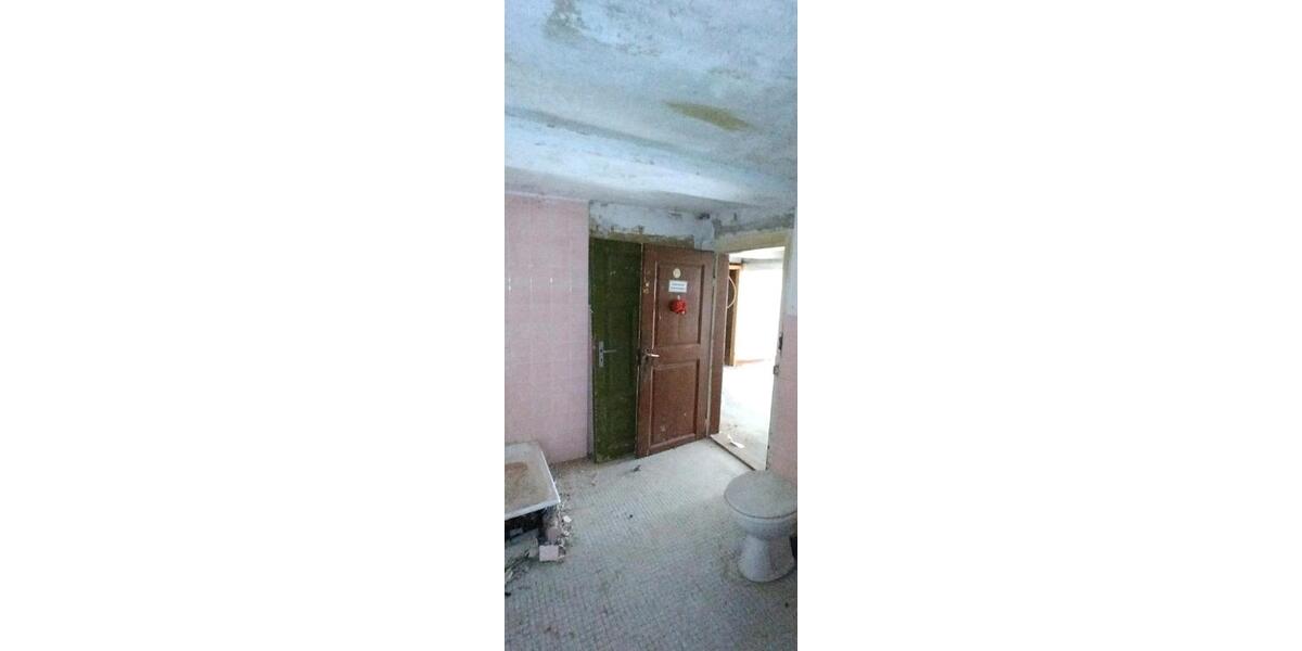 Einfamilienhaus Lengede - 10 Zimmer, 380 m&sup2;, 27.900&euro; | Angebot:25718711