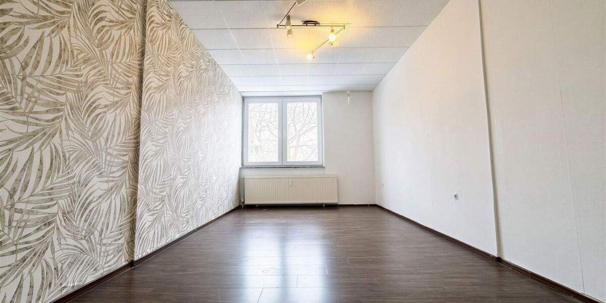 Etagenwohnung Sarstedt - 4 Zimmer, 95 m&sup2;, 160.000&euro; | Angebot:25671360