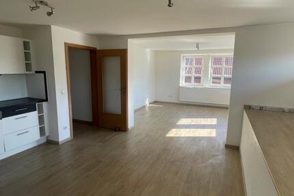 Wohnung Lehrte - 3 Zimmer, 70 m&sup2;, 800&euro; | Angebot:25853396