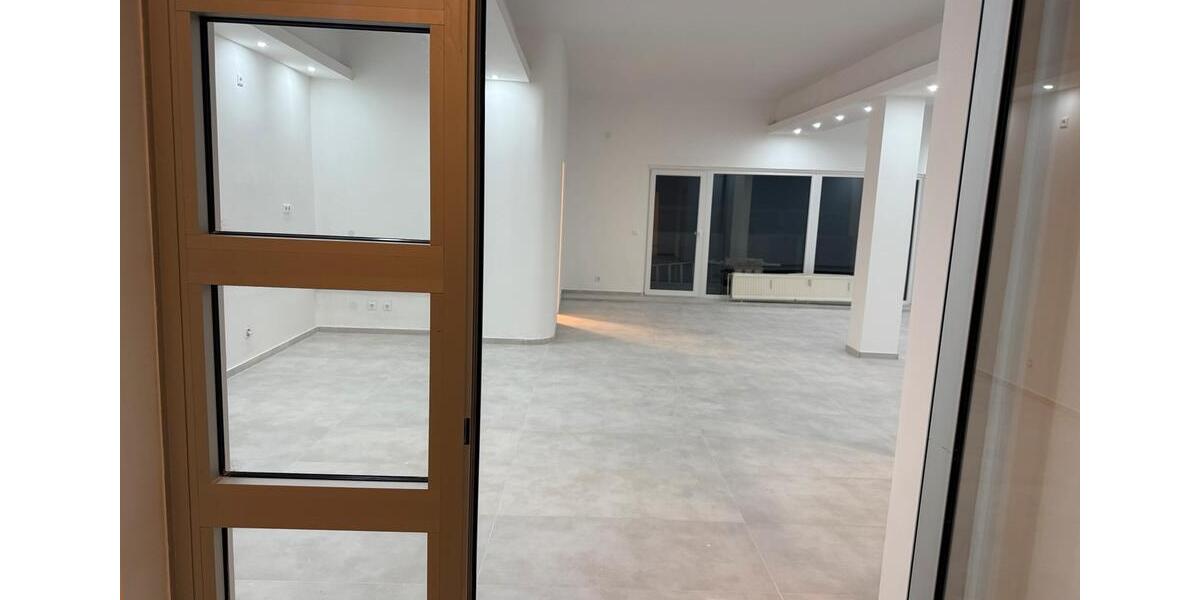 Etagenwohnung Hannover - 3 Zimmer, 130 m&sup2;, 1.680&euro; | Angebot:25066565