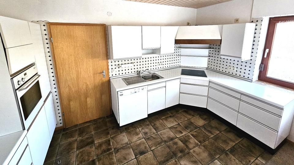 Einfamilienhaus Hannover Ahlem-Badenstedt-Davenstedt - 8.5 Zimmer, 176 m&sup2;, 1.950&euro; | Angebot:26025780